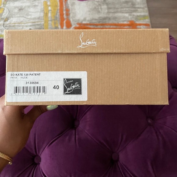 Christian Louboutin Beige Patent Leather Heels - Picture 3 of 6